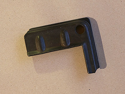 Batteriehalteklemme (hinten)