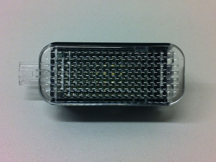 LED-Lampe f&uuml;r die Fu&szlig;raumbeleuchtung