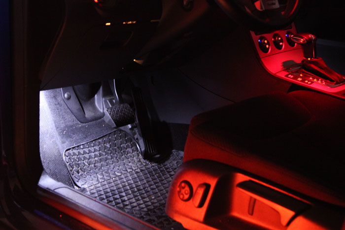 Fu&szlig;raumbeleuchtung Fahrerseite