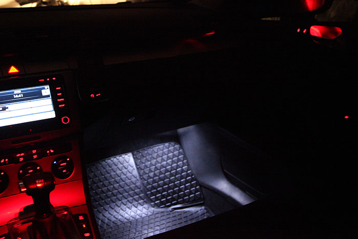 Griffmuldenbeleuchtung Beifahrerseite (rechts oben)  