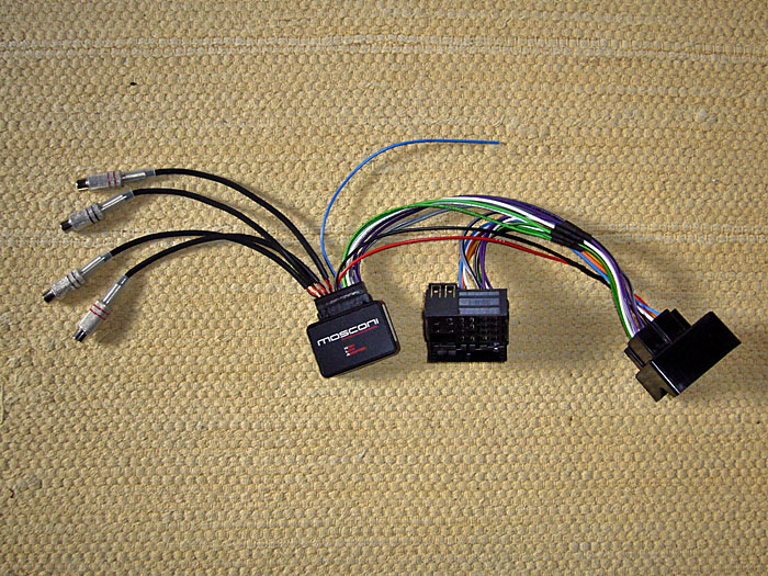 High-Low Adapter f&uuml;r den Quadlock-Stecker am RNS510