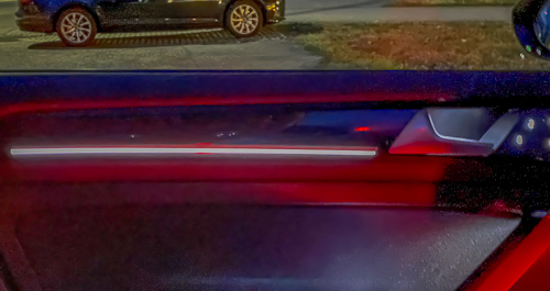 Ambientebeleuchtung T&uuml;ren vorn nachger&uuml;stet